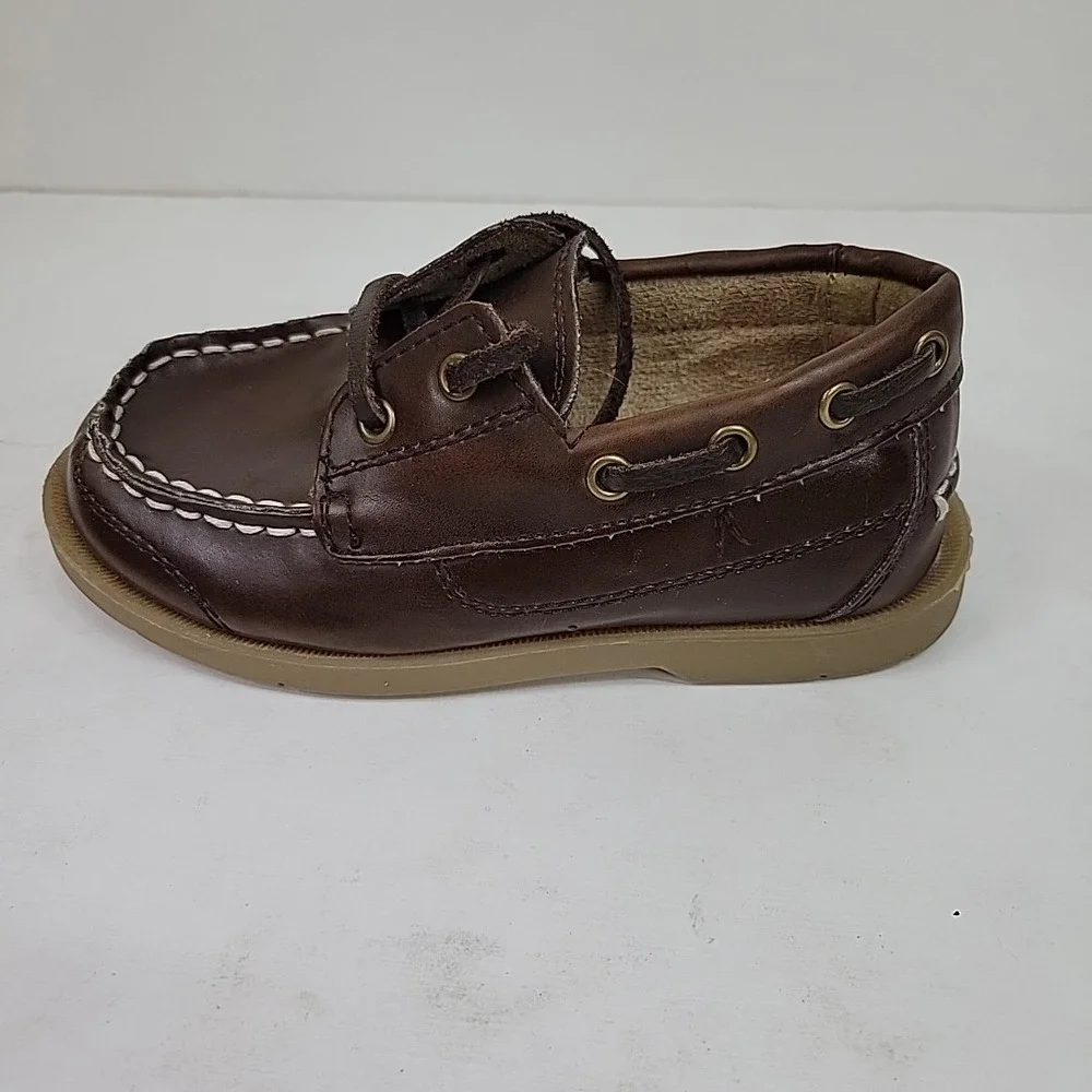 Childrens Place Boat Shoes Boys Size 9 Brown Lace Up Loafers Casual Anti Slip